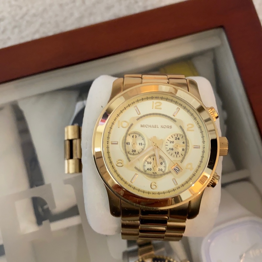 Michael Kors gold men’s watch with adjustable links
